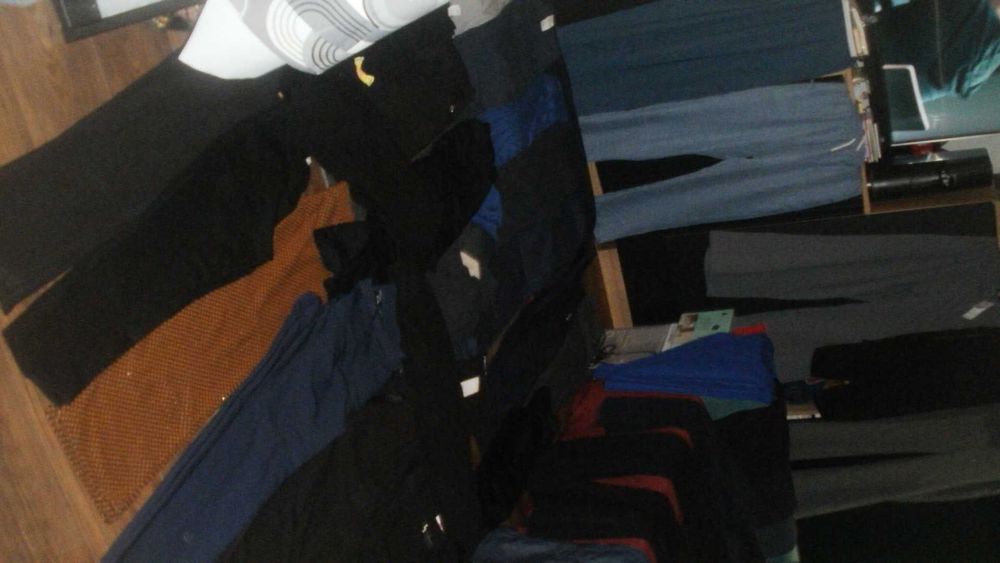 Spodnie damskie itp. - kilkadziesiąt szt.- S/M/L (36-38-40)