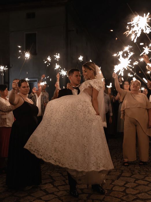 Suknia ślubna na sprzedaż
