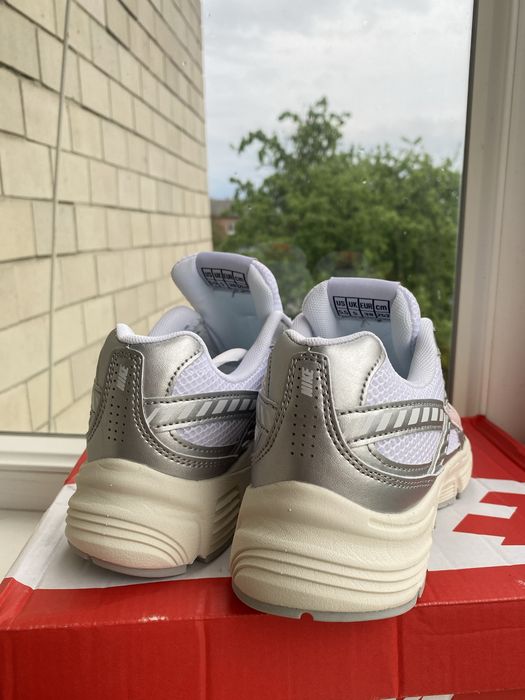 РОЗПРОДАЖ!  Кросівки жіночі Nike Initiator