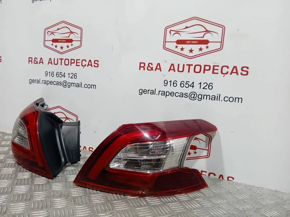 Farolins Peugeot 308 II 5 Portas Chassi Original