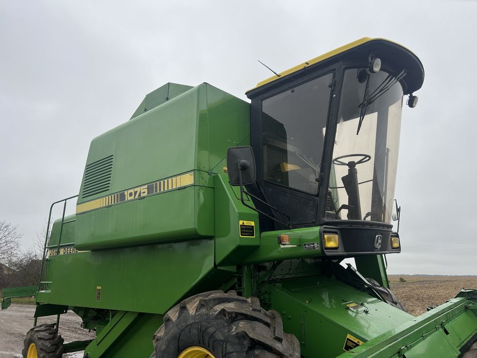 Свіжопривезений комбайн John Deere 1075 жатка 4,2м