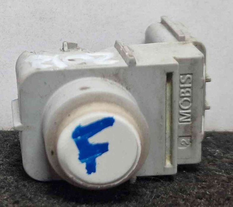 Sensor de Estacionamento Frente 957201Y500 - KIA RIO III