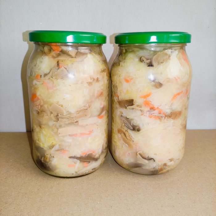 Domowa kapusta kiszona z boczniakami 900 ml