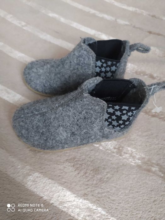 Черевички на дівчинку