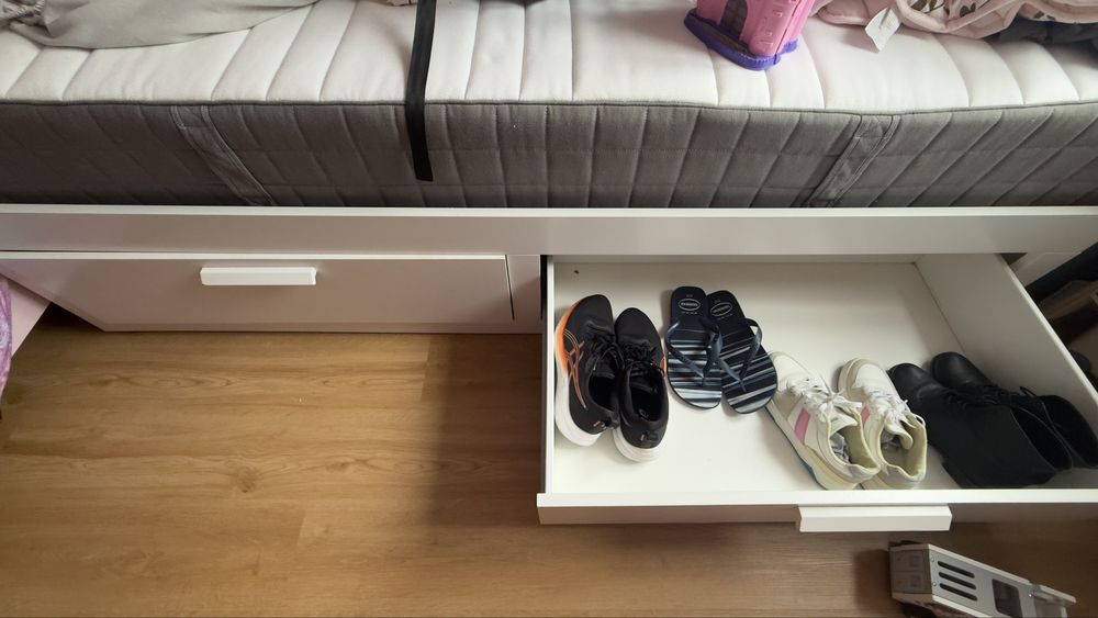 Cama extensivel com colchao