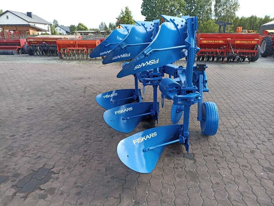 Plugi trzyskibowe obrotowe Fiskars Overum.Zabezpieczenia