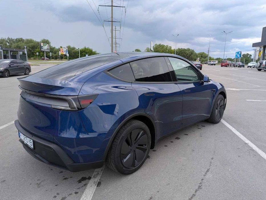 Tesla Y Juniper