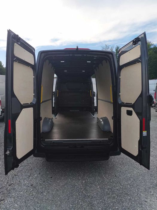 Zabudowa busa auta dostawczego VW Crafter L4H3 --- Zabudowy aut dostawczych wszystkich marek
