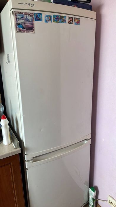 Продам двухкамерный холодильник zanussi в рабочем состоянии