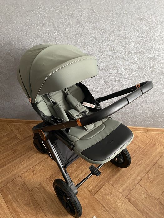 Продам коляску El Camino ME 1100-1 ERA