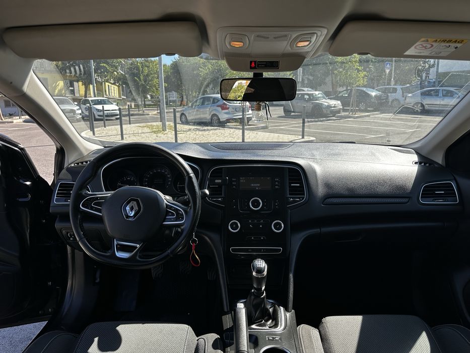 Renault Megane 1.5 dci 2019 aceito retomas