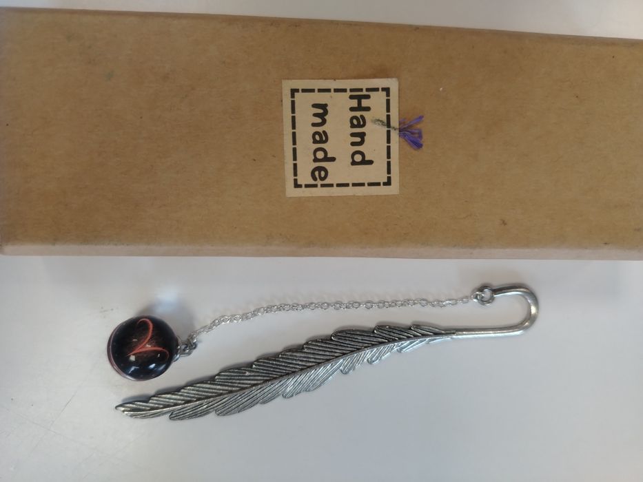 zakładka do książki Hand Made Liść ze znakiem zodiaku Baran