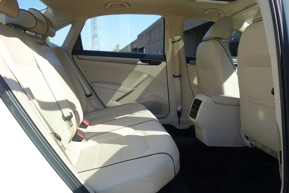 Volkswagen Passat SE      2016