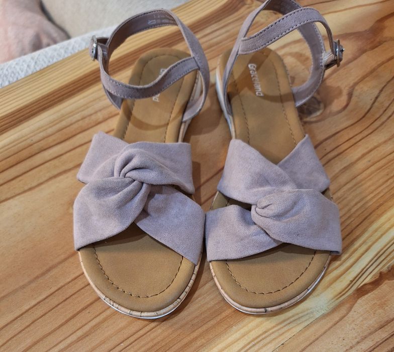 Sandały płaskie rozmiar 36