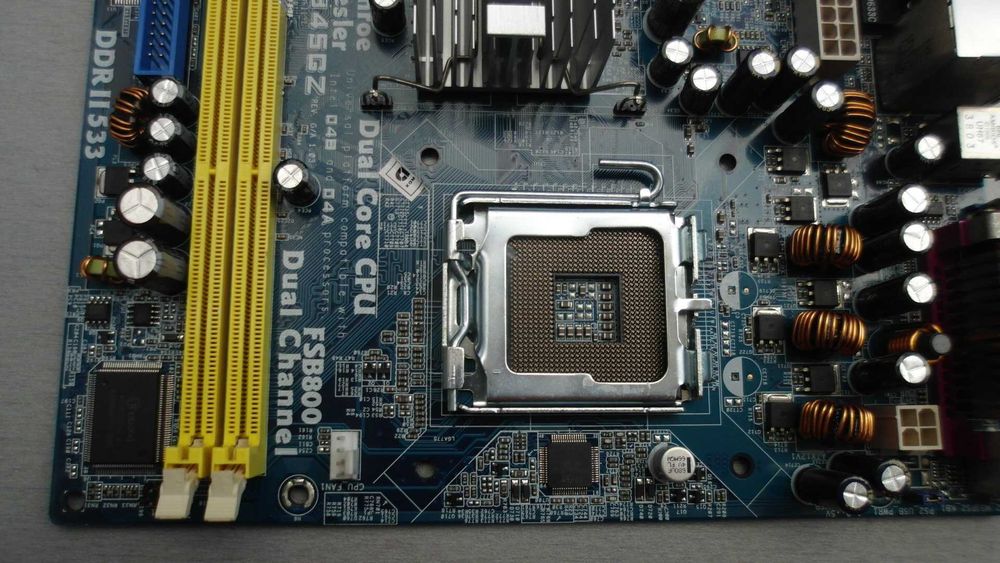 Материнская плата ASROCK