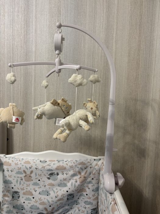 Мобиль музыкальный на детскую кроватку