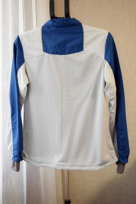 Жіноча бігова вітрівка Brandsdale