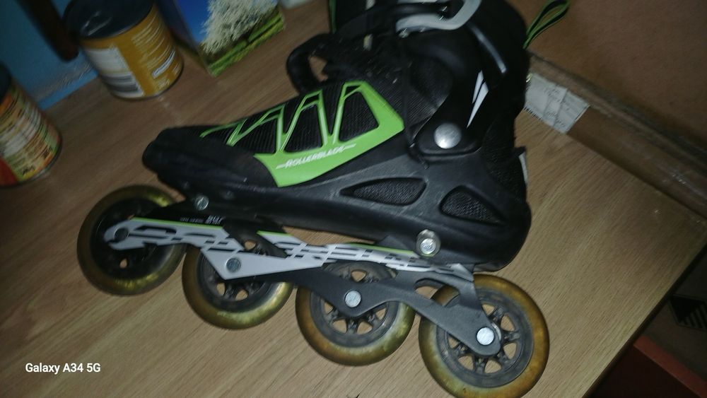 Sprzedam  rolki cena 120pln
