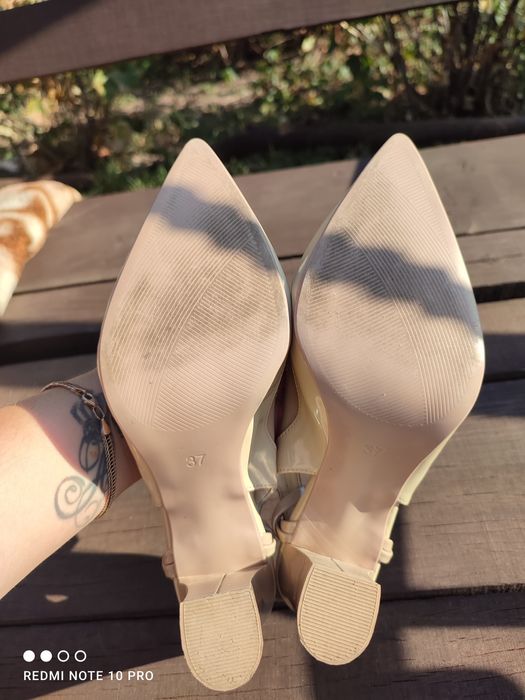 Шкіряні туфлі-босоніжки