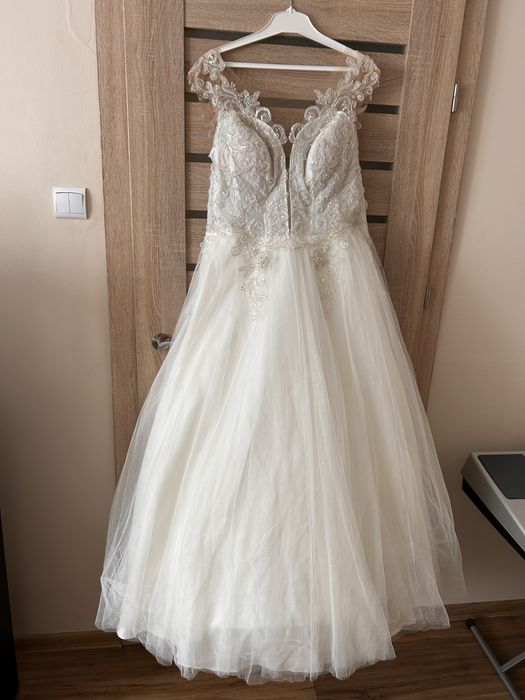 Suknia slubna ivory