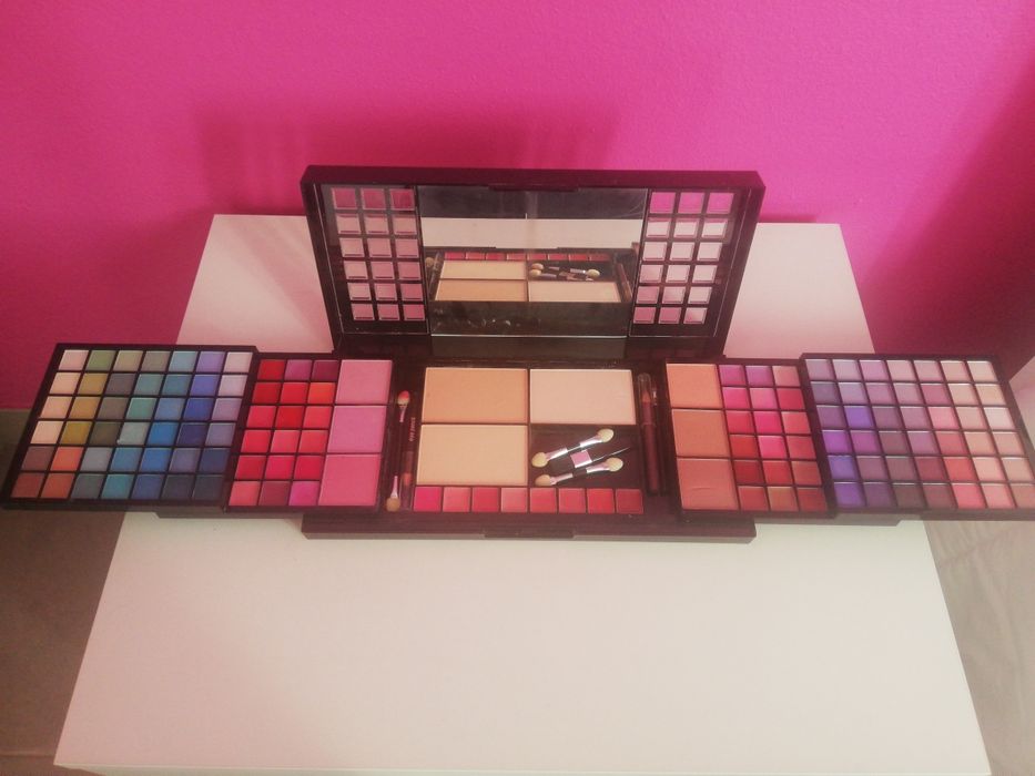 Paleta de maquilhagem64551681235458123