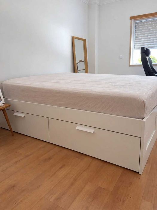 Cama IKEA BRIMNES 160x200 com 4 gavetas, sem colchão nem estrados