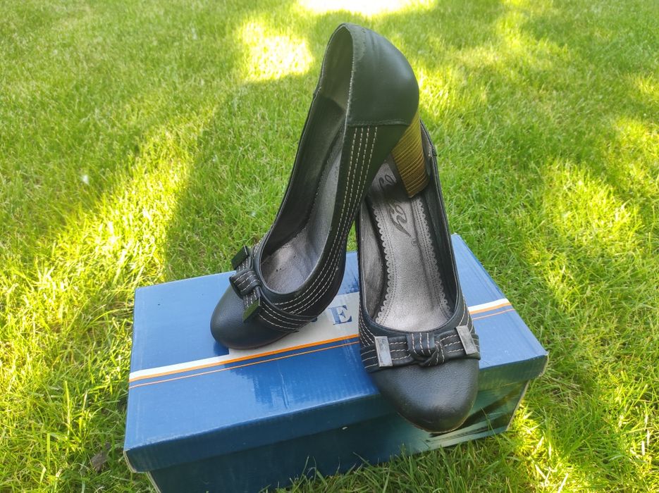 Туфлі жіночі чорні