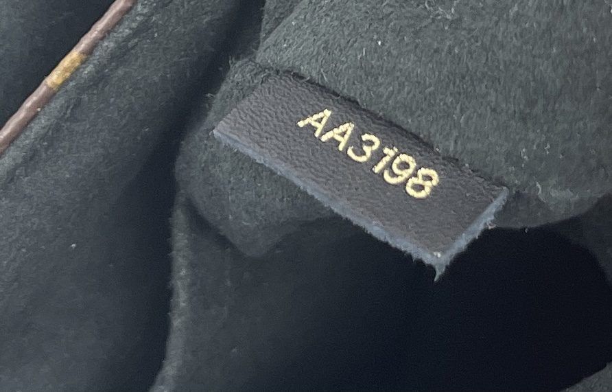 Carteira Louis Vuitton