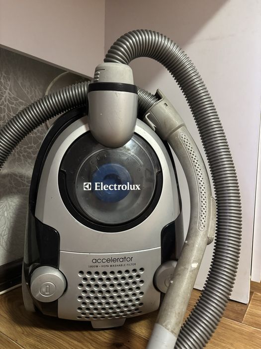 Пилосос Electrolux Accelerator, робочий (без насадок)