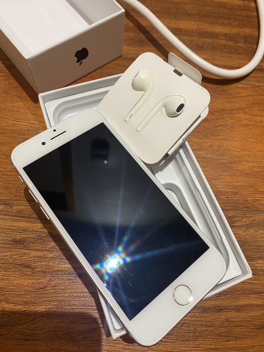 iPhone 7 com 128gb de memória