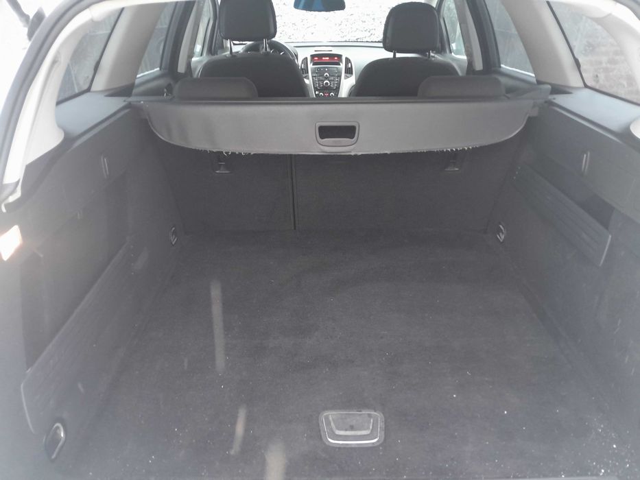 Автомобіль опель