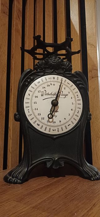 Stara waga kuchenna secesyjna