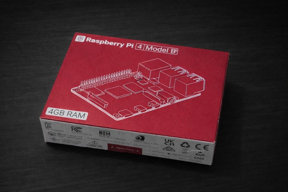 Одноплатный микрокомпьютер Raspberry Pi 4 Model B 4GB RAM.