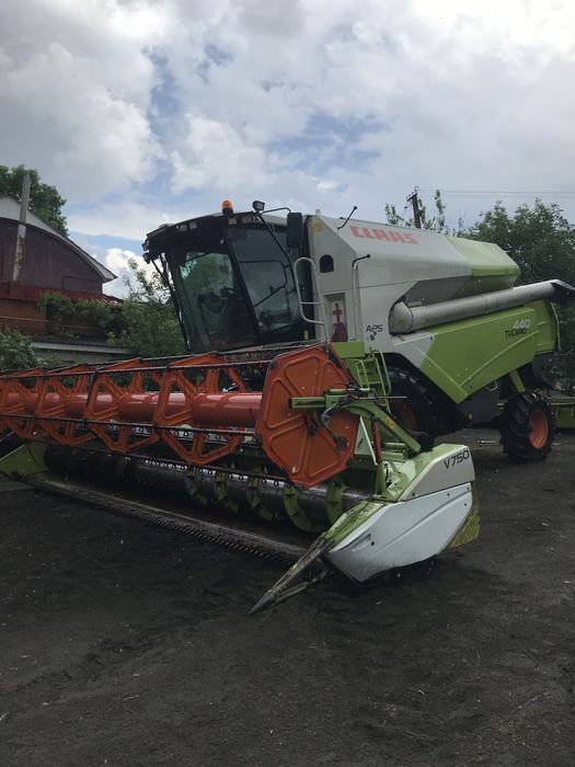 Комбайн Клаас тукано
