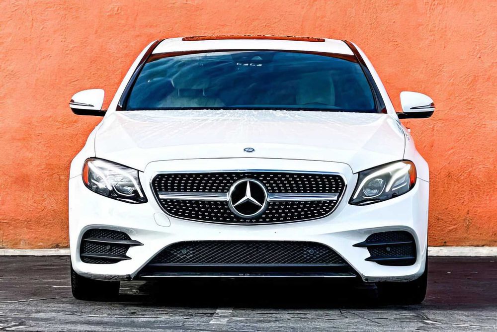 Mercedes-Benz E-Class E 300      2018