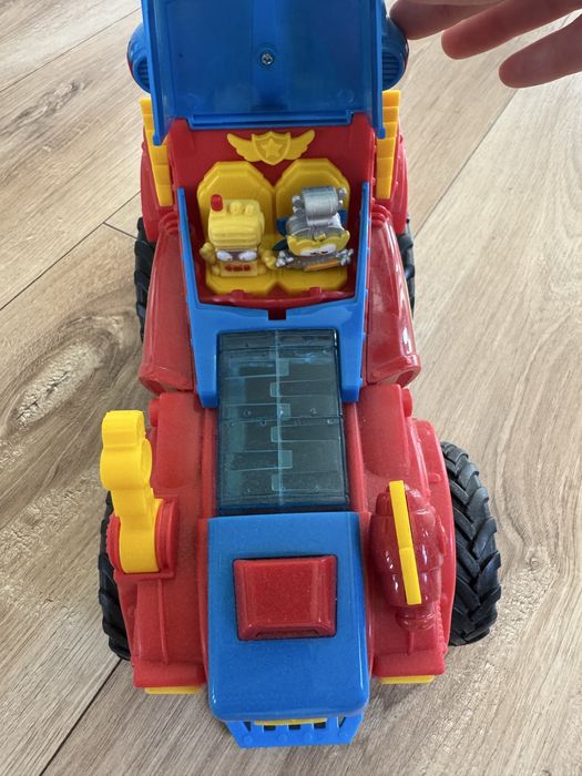 SuperZings Monster Roller
