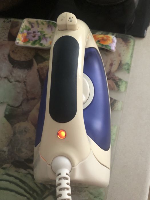 Продаю праску, робоча.