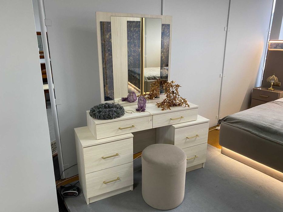 OKAZJA!! Komplet Sypialnia łóżko szafa toaletka beżowa tapicerowana