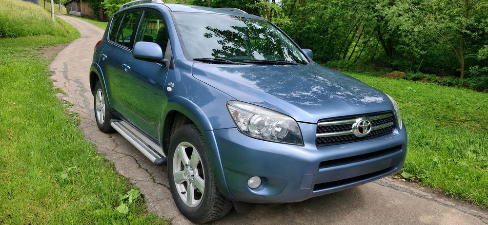 Sprzedam toyota rav4