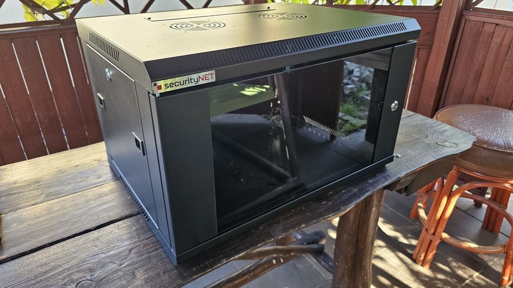 Szafa rack wisząca 6U 600x450 CCSW-0604-06U SECURITYNET