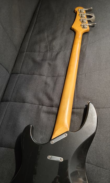 Gitara basowa Yamaha Attitude