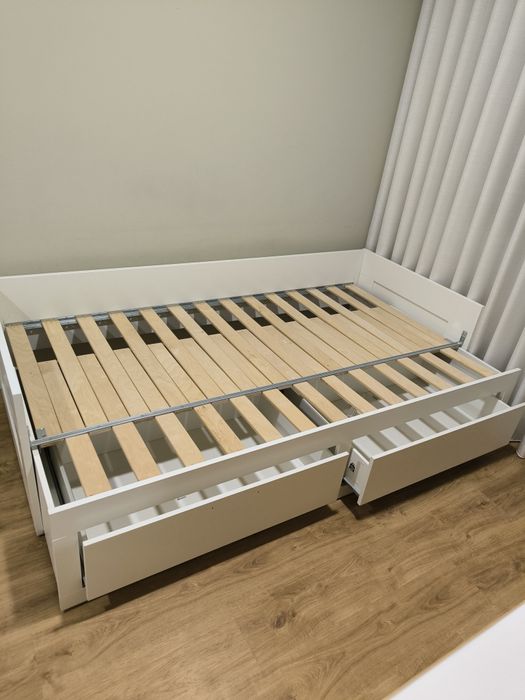 Cama extensível  IKEA BRIMNES c/ 2 gavetas + 2 colchões – usada