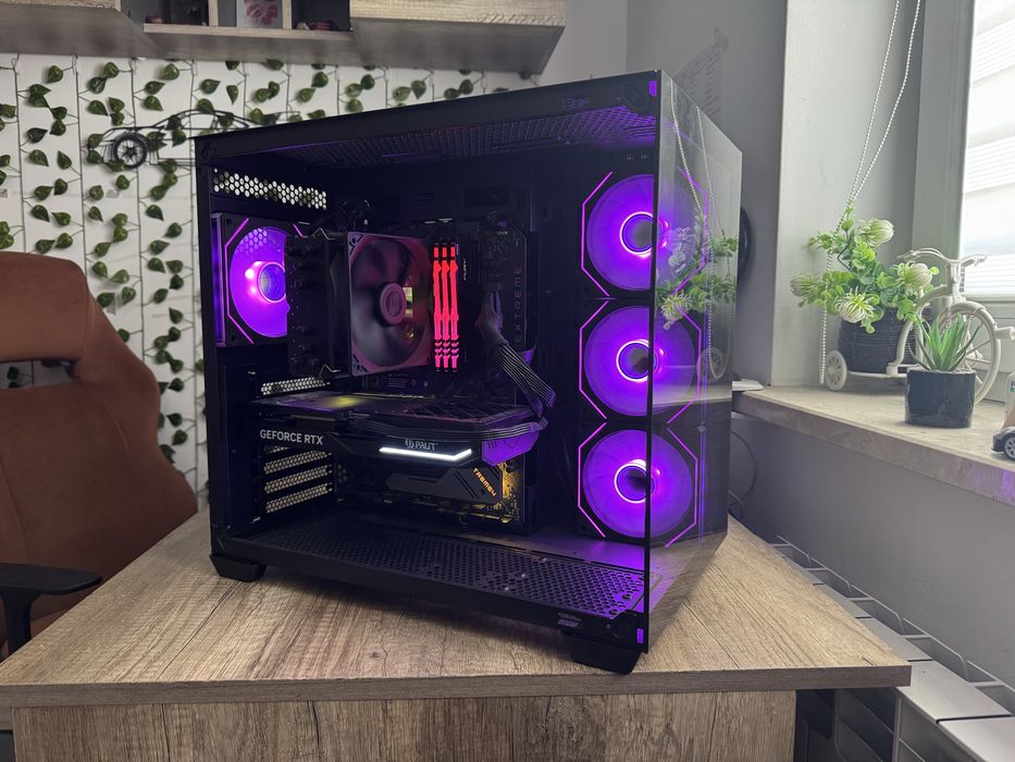 Komputer RTX 4070 I7 10700k 32GB Ramu RGB Z490 Extreme4