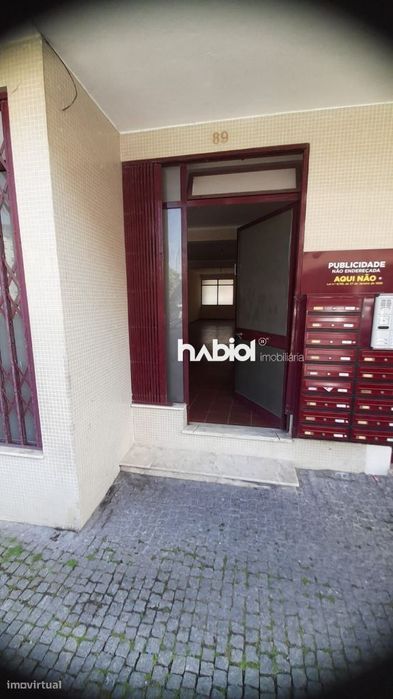 Loja Comercial - Rua Elias Garcia - Arcozelo - Barcelos