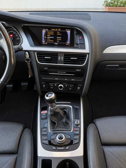Audi A4 Avant 2.0 TDI S line – 136 cv – 2015 – 262.494 km