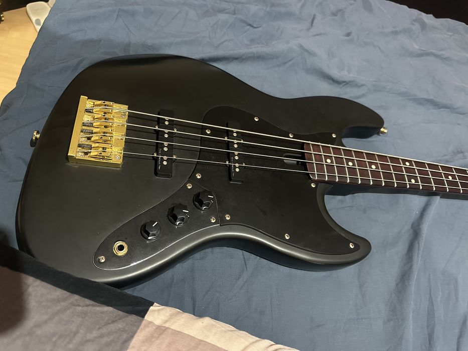Baixo Jazz Bass Marcus Miller v3