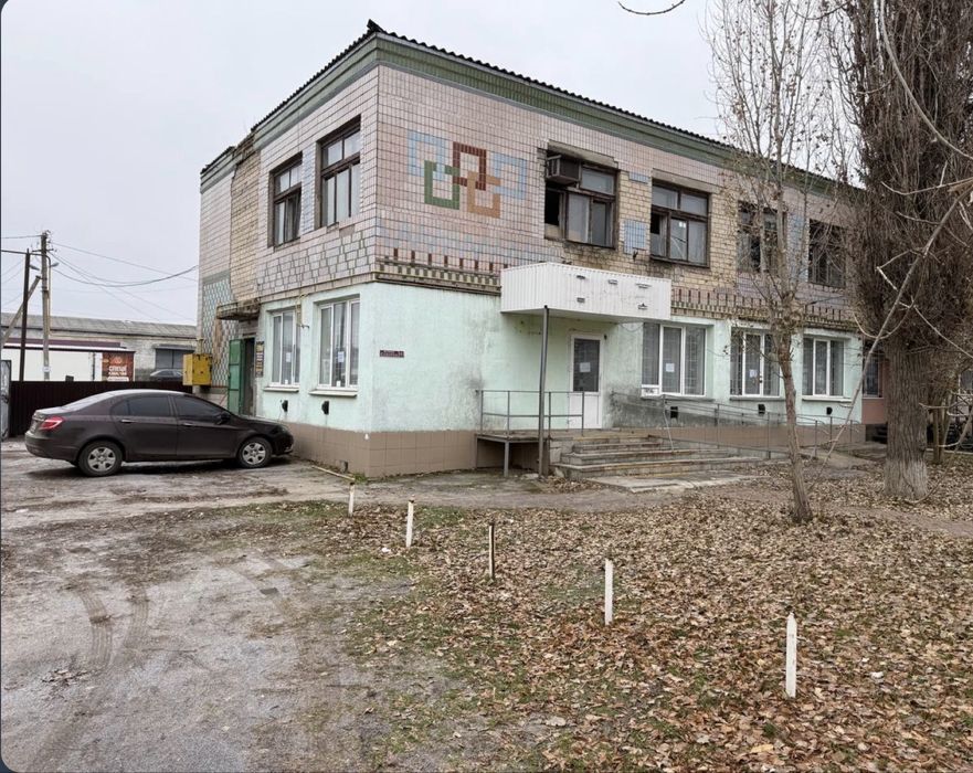 Продаж офісного приміщення 82,2 м² у центрі смт Єланець