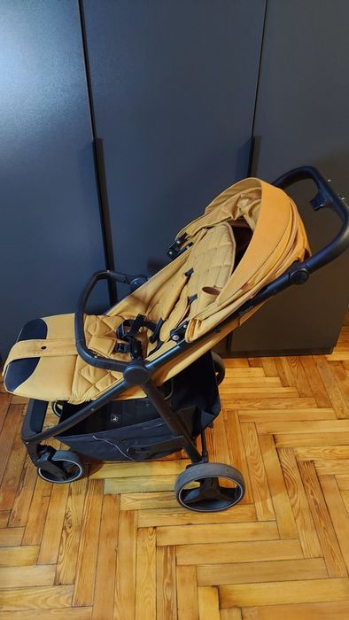 Дитяча коляска Carello Bravo 2023, колір Amber Orange