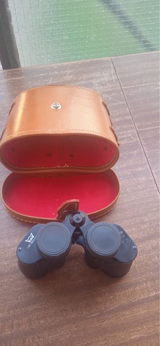 Бінокль 8 х 30  .