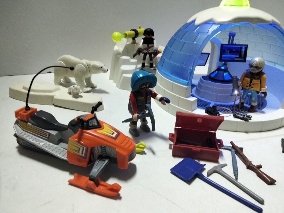 Playmobil stacja polarna z załogą